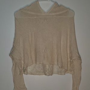 Slightly-Worn Hollister Crop Top